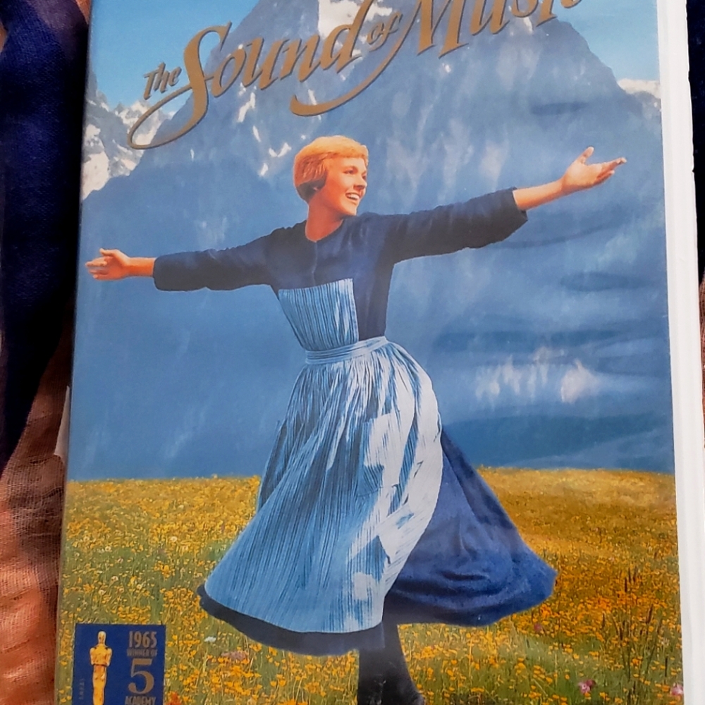 VHS FAVORITE "THE SOUND OF MUSIC"